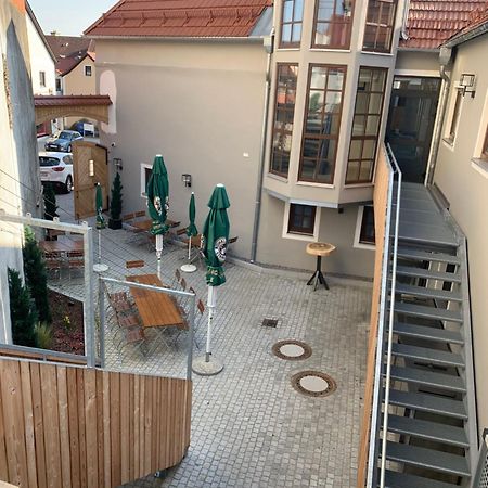 Hotelgasthof Kirchenwirt Schierling Luaran gambar